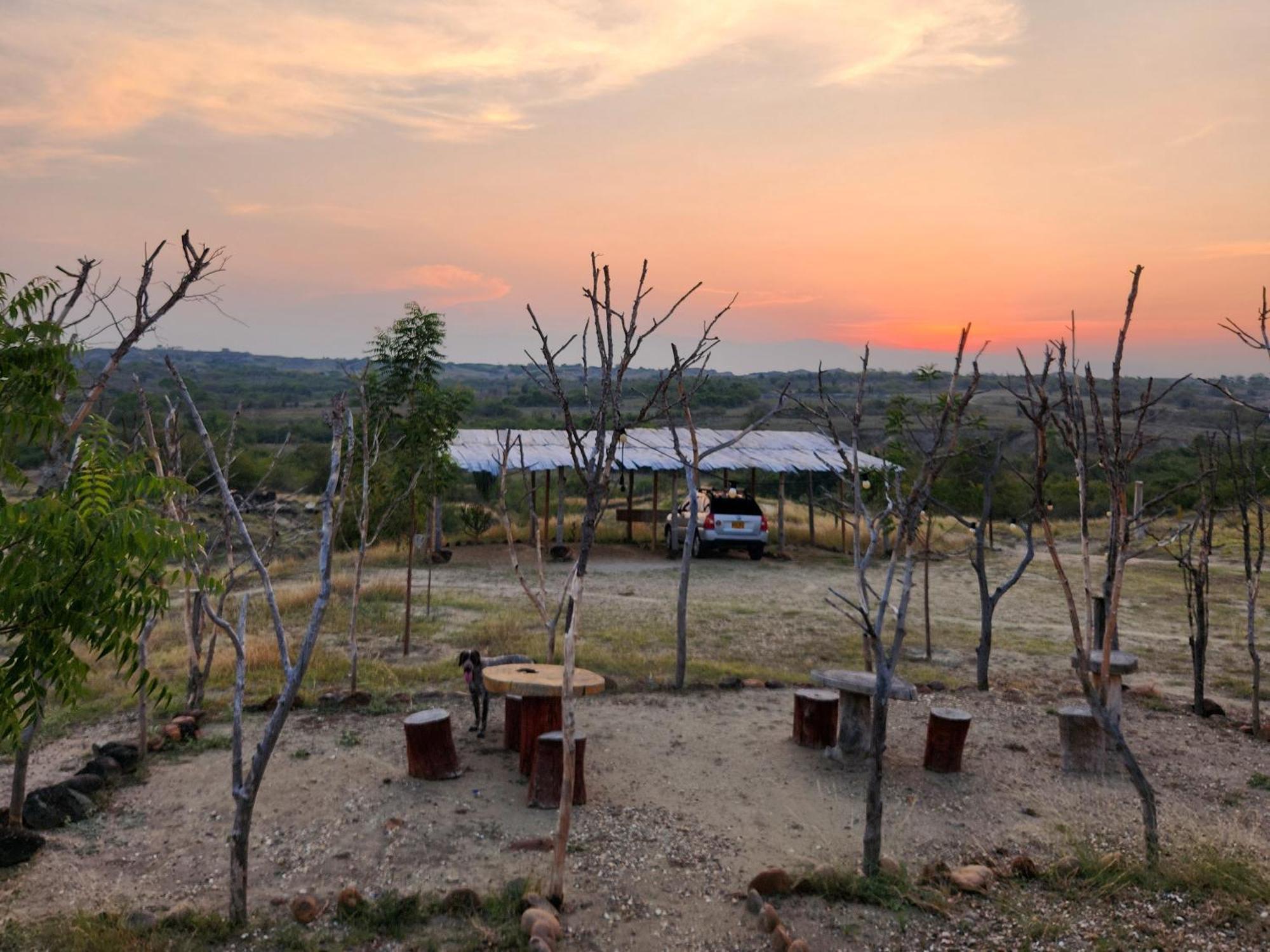 Mana Star Lounge Hotel Villavieja Kültér fotó